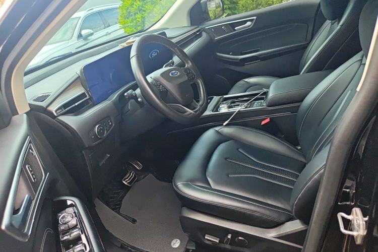 Used Ford Edge 2021 PLUS EcoBoost 245 Two-Wheel-Drive Titanium 7-Seater Left Front Seat