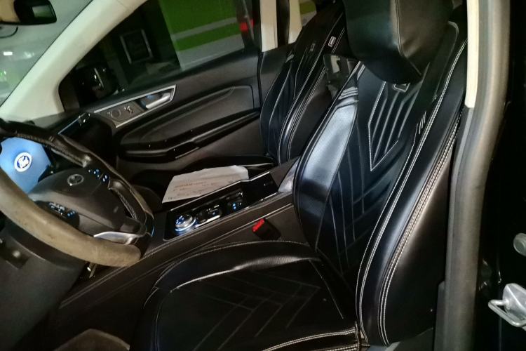 Used Ford Edge 2021 PLUS EcoBoost 245 Two-Wheel-Drive Titanium 7-Seater Left Front Seat