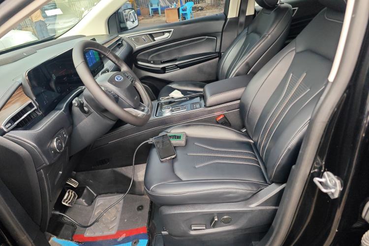 Used Ford Edge 2021 PLUS EcoBoost 245 Two-Wheel-Drive Titanium 7-Seater Left Front Seat