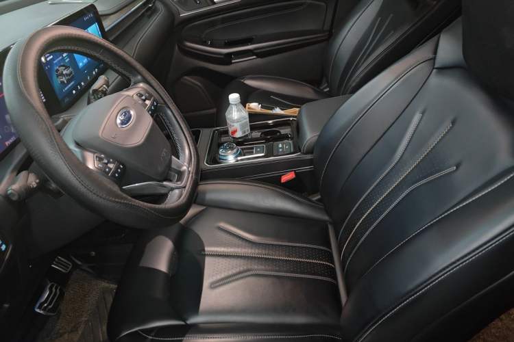 Used Ford Edge 2021 PLUS EcoBoost 245 Two-Wheel-Drive Titanium 7-Seater Left Front Seat
