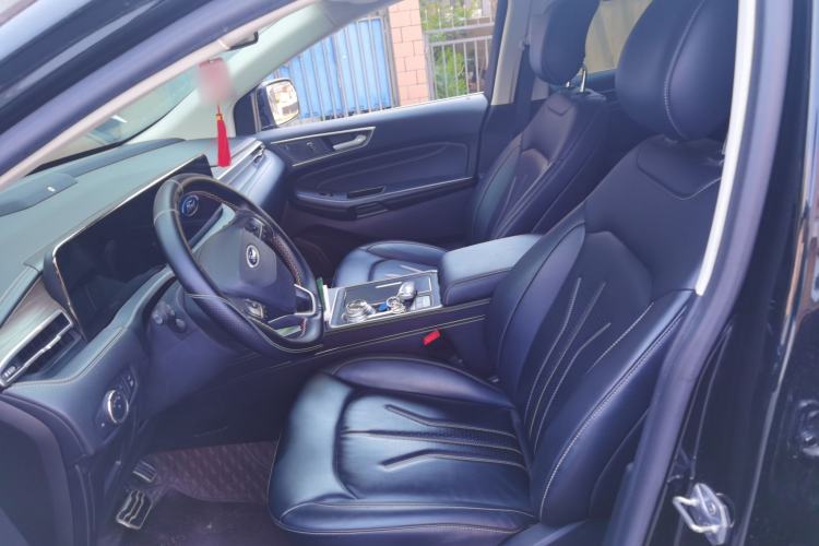 Used Ford Edge 2021 PLUS EcoBoost 245 Two-Wheel-Drive Titanium 7-Seater Left Front Seat