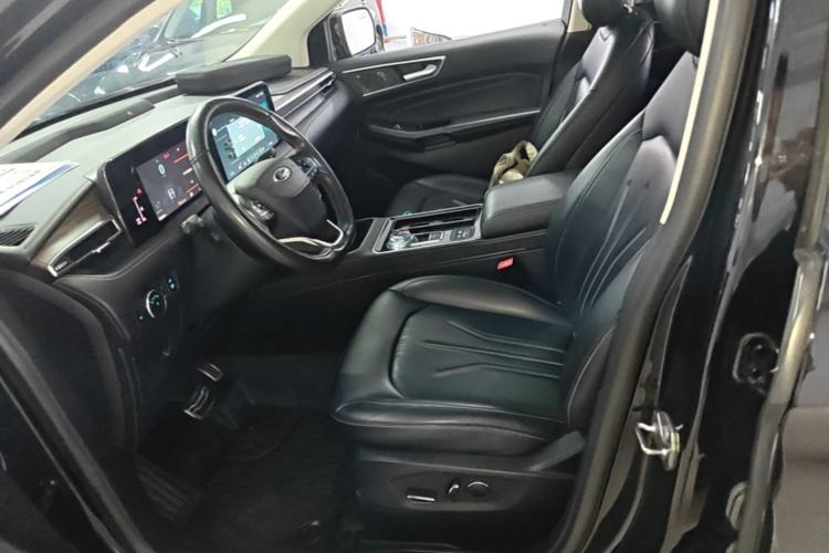 Used Ford Edge 2021 PLUS EcoBoost 245 Two-Wheel-Drive Titanium 7-Seater Left Front Seat