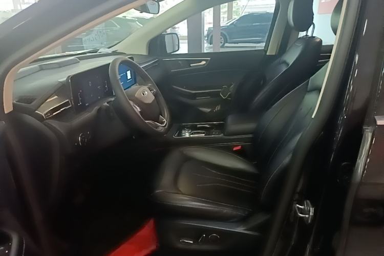 Used Ford Edge 2021 PLUS EcoBoost 245 Two-Wheel-Drive Platinum Edition 5 Seats Left Front Seat