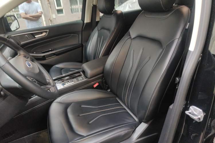 Used Ford Edge 2021 PLUS EcoBoost 245 Two-Wheel-Drive Platinum Edition 5 Seats Left Front Seat