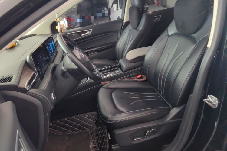 Used Ford Edge 2021 PLUS EcoBoost 245 Two-Wheel-Drive Titanium 7-Seater Left Front Seat