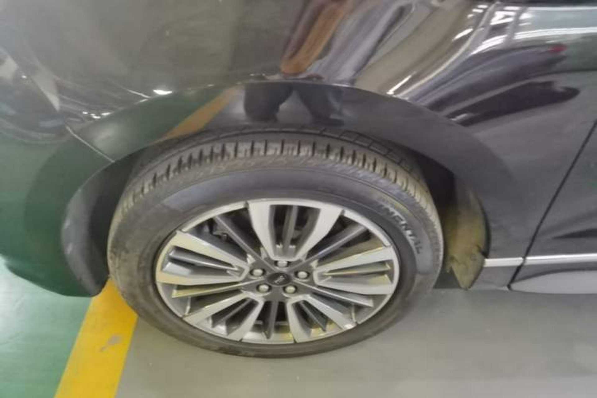 Used Ford Edge 2021 Facelifted PLUS EcoBoost 245 Two-Wheel Drive XLT 7-Seater Left Front Wheel Hub