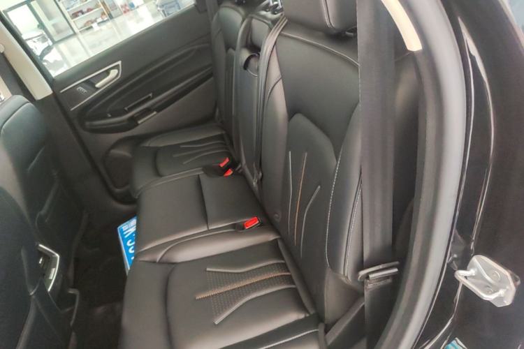 Used Ford Edge 2021 PLUS EcoBoost 245 Two-Wheel-Drive Platinum Edition 5 Seats Left Rear Seat