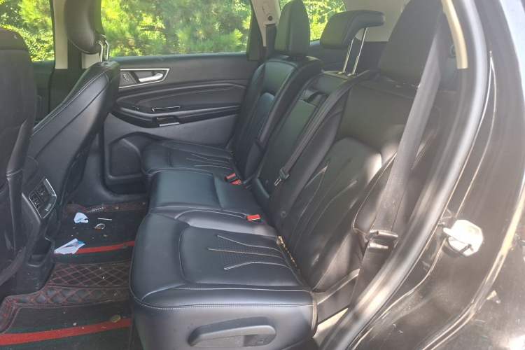 Used Ford Edge 2021 PLUS EcoBoost 245 Two-Wheel-Drive Platinum Edition 5 Seats Left Rear Seat
