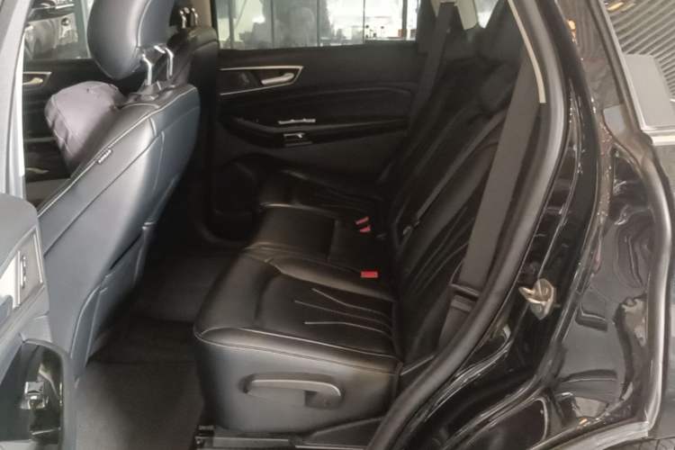 Used Ford Edge 2021 PLUS EcoBoost 245 Two-Wheel-Drive Titanium 7-Seater Left Rear Seat