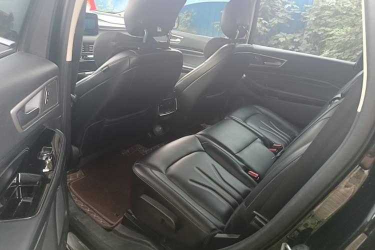 Used Ford Edge 2021 PLUS EcoBoost 245 Two-Wheel-Drive Platinum Edition 5 Seats Left Rear Seat
