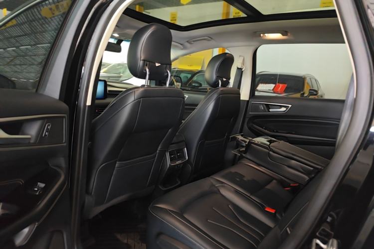 Used Ford Edge 2021 PLUS EcoBoost 245 Two-Wheel-Drive Platinum Edition 5 Seats Left Rear Seat