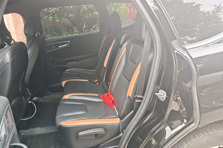 Used Ford Edge 2021 PLUS EcoBoost 245 Four-Wheel Drive Titanium Edition 7-Seater Left Rear Seat