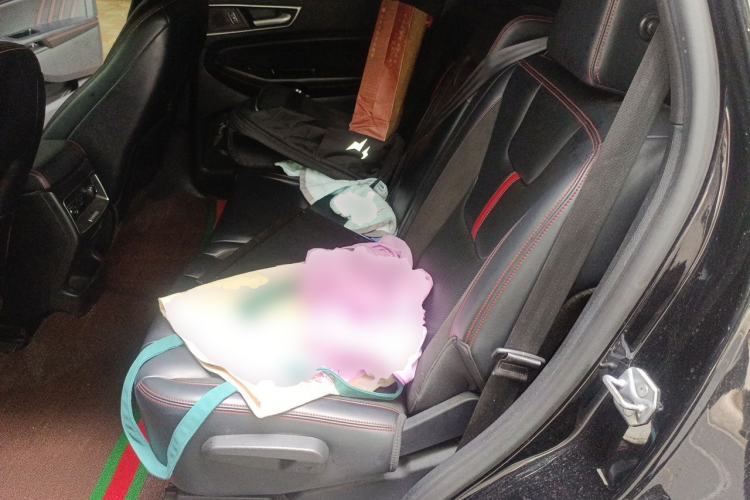Used Ford Edge 2021 PLUS EcoBoost 245 4x4 ST-Line 7-Seater Left Rear Seat