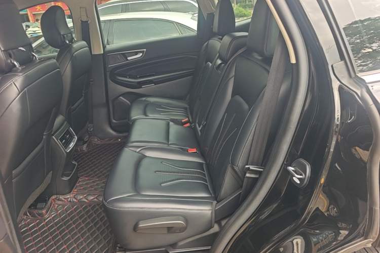 Used Ford Edge 2021 PLUS EcoBoost 245 Two-Wheel-Drive Platinum Edition 5 Seats Left Rear Seat