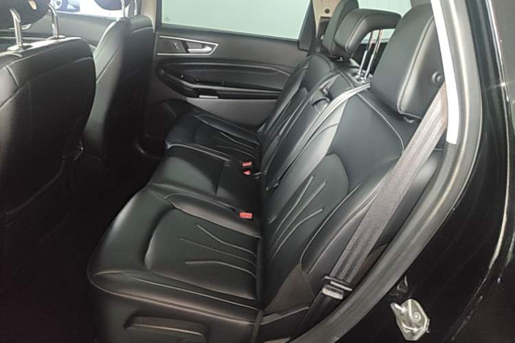Used Ford Edge 2021 PLUS EcoBoost 245 Two-Wheel-Drive Titanium 7-Seater Left Rear Seat