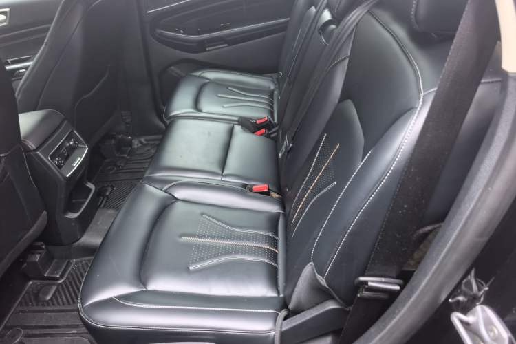 Used Ford Edge 2021 PLUS EcoBoost 245 Two-Wheel-Drive Titanium 7-Seater Left Rear Seat