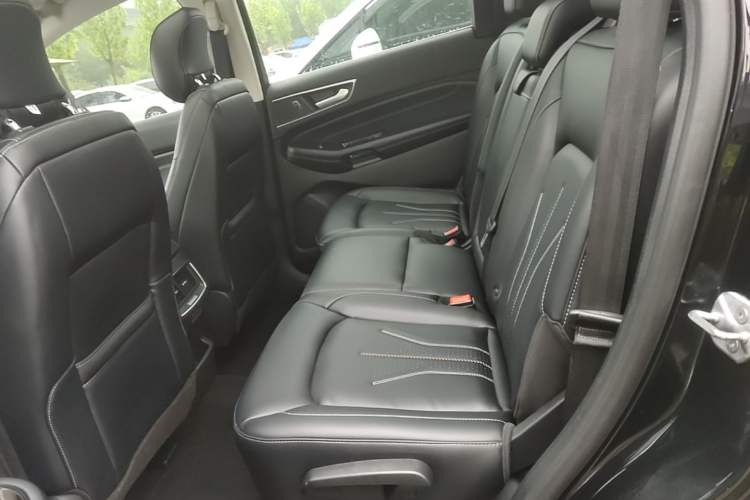 Used Ford Edge 2021 PLUS EcoBoost 245 Two-Wheel-Drive Platinum Edition 5 Seats Left Rear Seat
