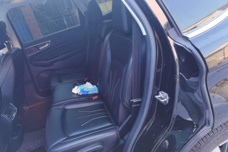 Used Ford Edge 2021 PLUS EcoBoost 245 Two-Wheel-Drive Titanium 7-Seater Left Rear Seat
