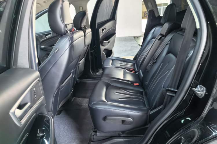 Used Ford Edge 2021 PLUS EcoBoost 245 Two-Wheel-Drive Titanium 7-Seater Left Rear Seat