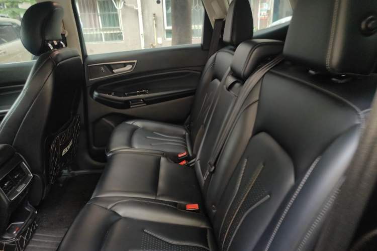 Used Ford Edge 2021 PLUS EcoBoost 245 Two-Wheel-Drive Platinum Edition 5 Seats Left Rear Seat