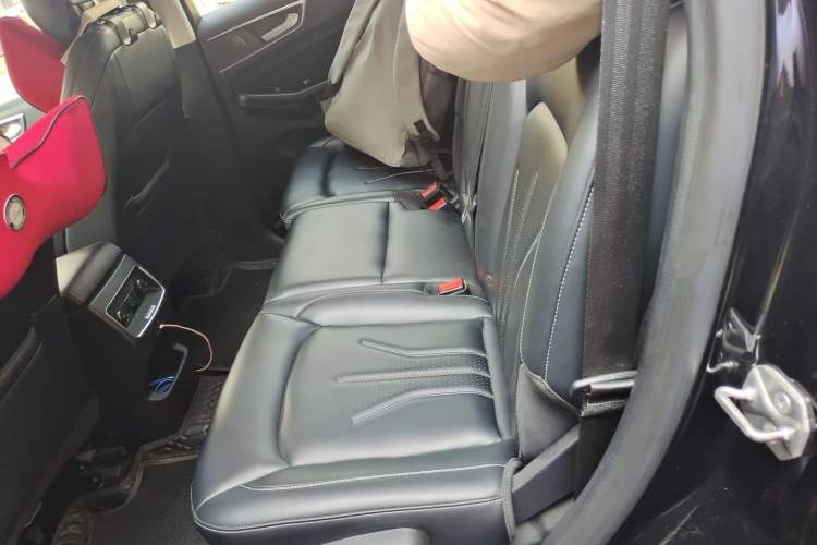 Used Ford Edge 2021 Facelifted PLUS EcoBoost 245 Two-Wheel Drive XLT 7-Seater Left Rear Seat