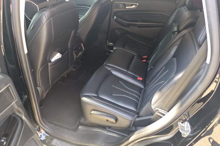 Used Ford Edge 2021 PLUS EcoBoost 245 Two-Wheel-Drive Platinum Edition 5 Seats Left Rear Seat