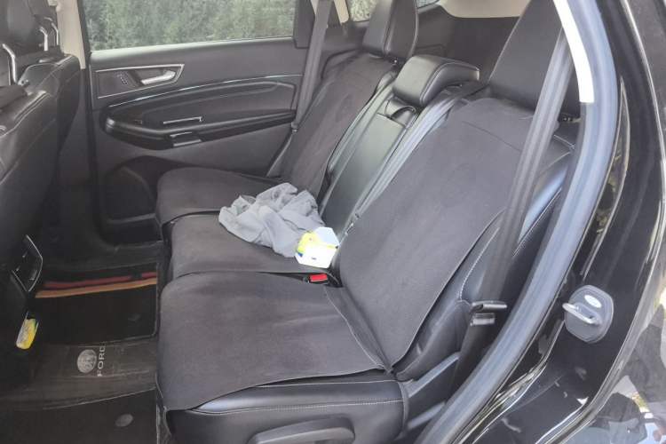 Used Ford Edge 2021 PLUS EcoBoost 245 Two-Wheel-Drive Platinum Edition 5 Seats Left Rear Seat