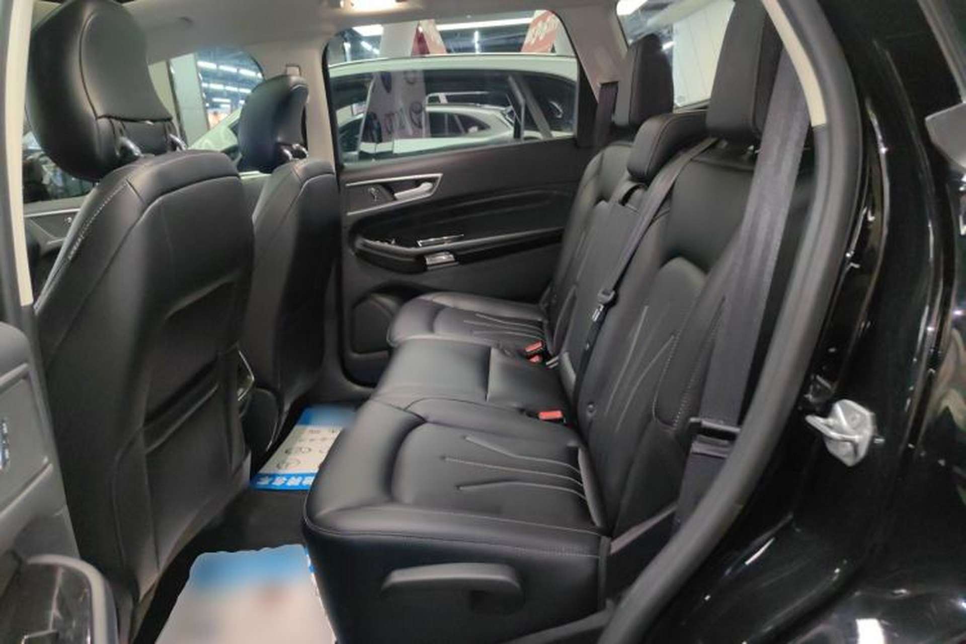 Used Ford Edge 2021 PLUS EcoBoost 245 Two-Wheel-Drive Platinum Edition 5 Seats Left Rear Seat