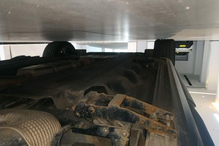 Used Ford Edge 2021 PLUS EcoBoost 245 Two-Wheel-Drive Titanium 7-Seater Left Side Sill