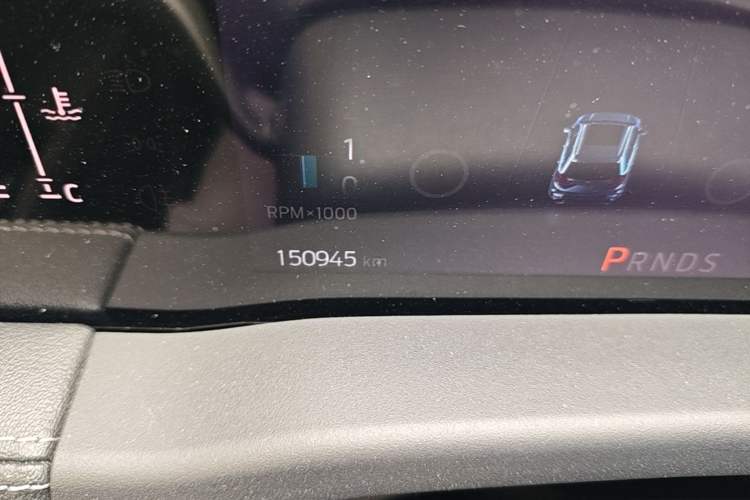 Used Ford Edge 2021 PLUS EcoBoost 245 Two-Wheel-Drive Titanium 7-Seater Odometer Close Up