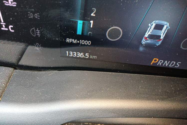 Used Ford Edge 2021 PLUS EcoBoost 245 Four-Wheel Drive Titanium Edition 7-Seater Odometer Close Up