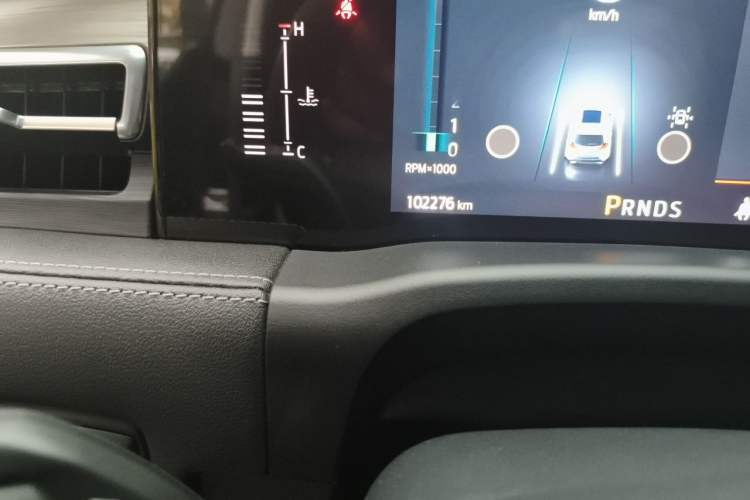 Used Ford Edge 2021 PLUS EcoBoost 245 Two-Wheel-Drive Titanium 7-Seater Odometer Close Up