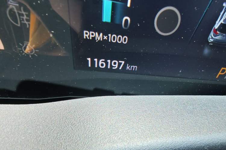 Used Ford Edge 2021 Facelifted PLUS EcoBoost 245 Two-Wheel Drive XLT 7-Seater Odometer Close Up