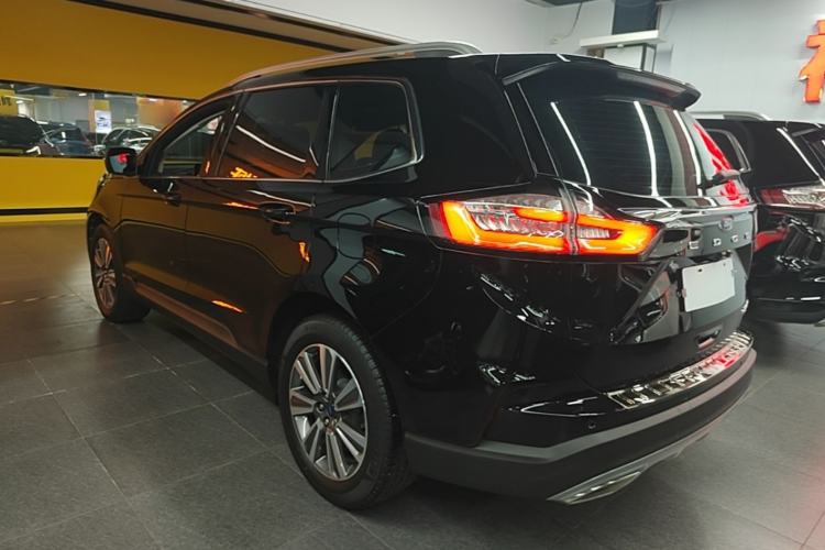 Used Ford Edge 2021 PLUS EcoBoost 245 Two-Wheel-Drive Platinum Edition 5 Seats Rear Left 45 Deg