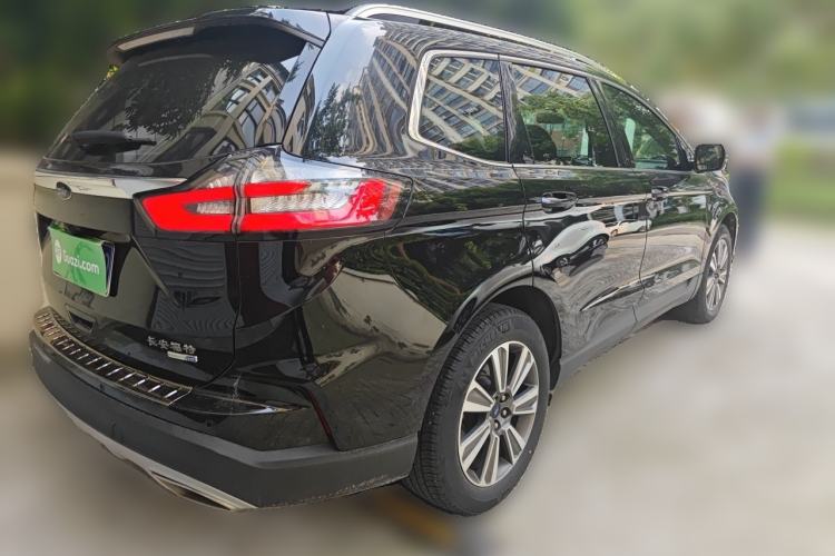 Used Ford Edge 2021 PLUS EcoBoost 245 Two-Wheel-Drive Platinum Edition 5 Seats Rear Right 45 Deg
