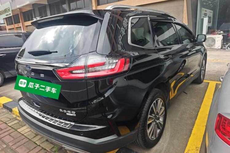 Used Ford Edge 2021 PLUS EcoBoost 245 Two-Wheel-Drive Platinum Edition 5 Seats Rear Right 45 Deg