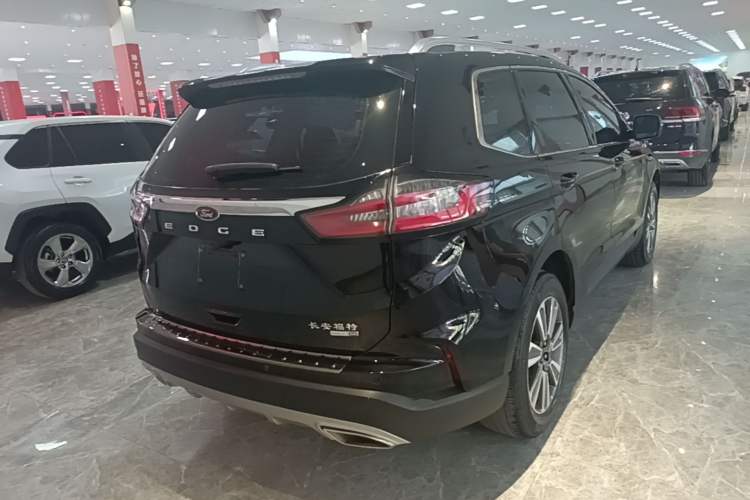 Used Ford Edge 2021 PLUS EcoBoost 245 Two-Wheel-Drive Platinum Edition 5 Seats Rear Right 45 Deg