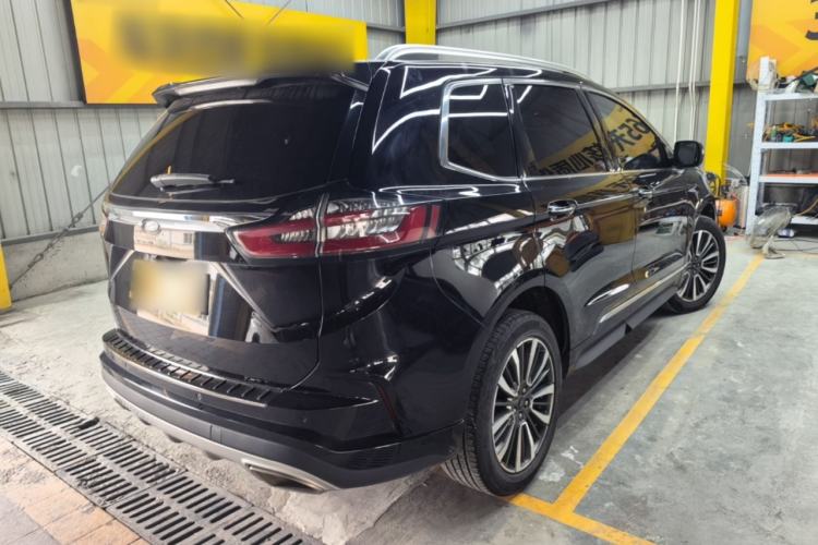 Used Ford Edge 2021 PLUS EcoBoost 245 Two-Wheel-Drive Titanium 7-Seater Rear Right 45 Deg