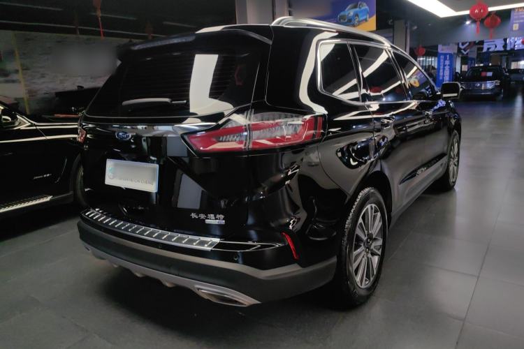 Used Ford Edge 2021 PLUS EcoBoost 245 Two-Wheel-Drive Platinum Edition 5 Seats Rear Right 45 Deg