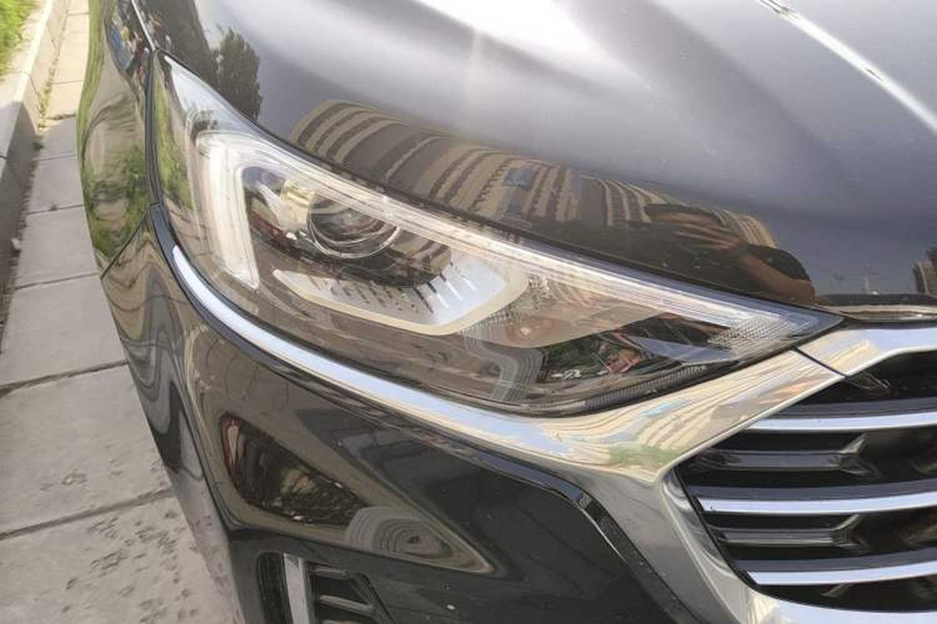 Used Ford Edge 2021 PLUS EcoBoost 245 Two-Wheel-Drive Titanium 7-Seater Right Front Headlight
