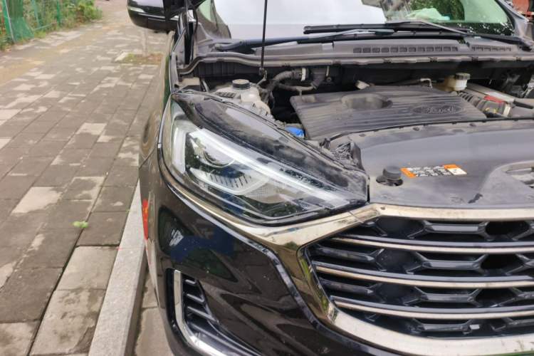 Used Ford Edge 2021 PLUS EcoBoost 245 Two-Wheel-Drive Platinum Edition 5 Seats Right Front Headlight
