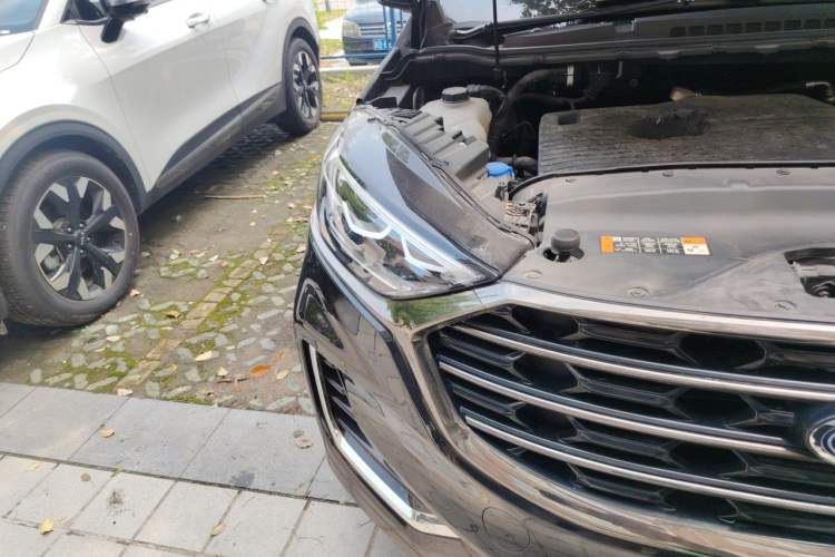 Used Ford Edge 2021 PLUS EcoBoost 245 Four-Wheel Drive Titanium Edition 7-Seater Right Front Headlight