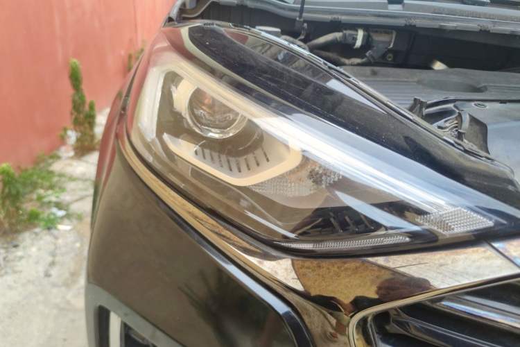 Used Ford Edge 2021 PLUS EcoBoost 245 Two-Wheel-Drive Elite 5-Seater Right Front Headlight