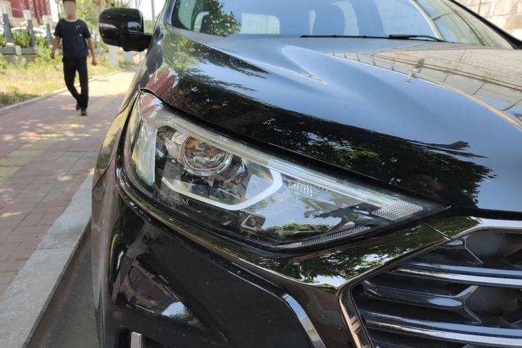 Used Ford Edge 2021 PLUS EcoBoost 245 Two-Wheel-Drive Platinum Edition 5 Seats Right Front Headlight