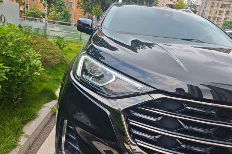 Used Ford Edge 2021 PLUS EcoBoost 245 Two-Wheel-Drive Titanium 7-Seater Right Front Headlight
