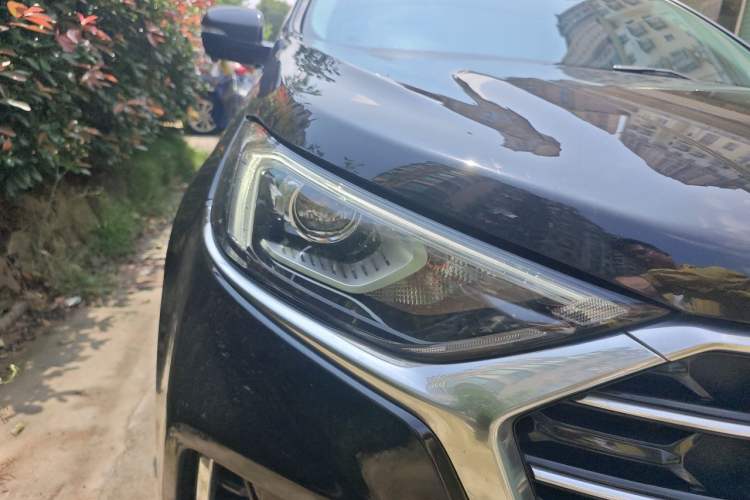 Used Ford Edge 2021 Facelifted PLUS EcoBoost 245 Two-Wheel Drive XLT 7-Seater Right Front Headlight