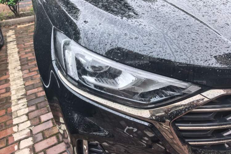 Used Ford Edge 2021 PLUS EcoBoost 245 Two-Wheel-Drive Titanium 7-Seater Right Front Headlight