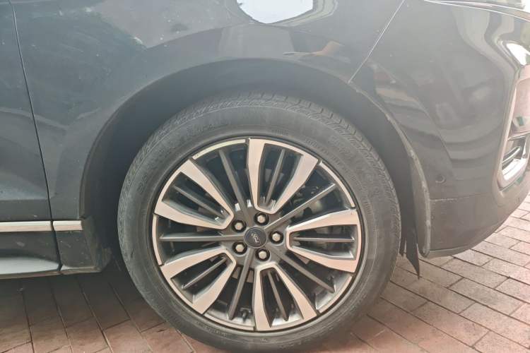 Used Ford Edge 2021 PLUS EcoBoost 245 Four-Wheel Drive Titanium Edition 7-Seater Right Front Wheel Hub