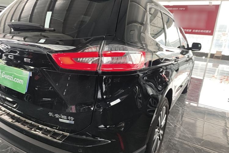 Used Ford Edge 2021 PLUS EcoBoost 245 Two-Wheel-Drive Platinum Edition 5 Seats Right Rear Taillight