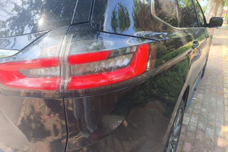 Used Ford Edge 2021 PLUS EcoBoost 245 Two-Wheel-Drive Titanium 7-Seater Right Rear Taillight